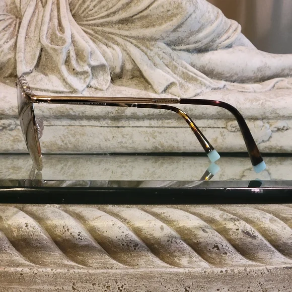 Tiffany & Company Pillow Crystal Sunglasses TF3073 NWOT. NAM#482 - Picture 10 of 17